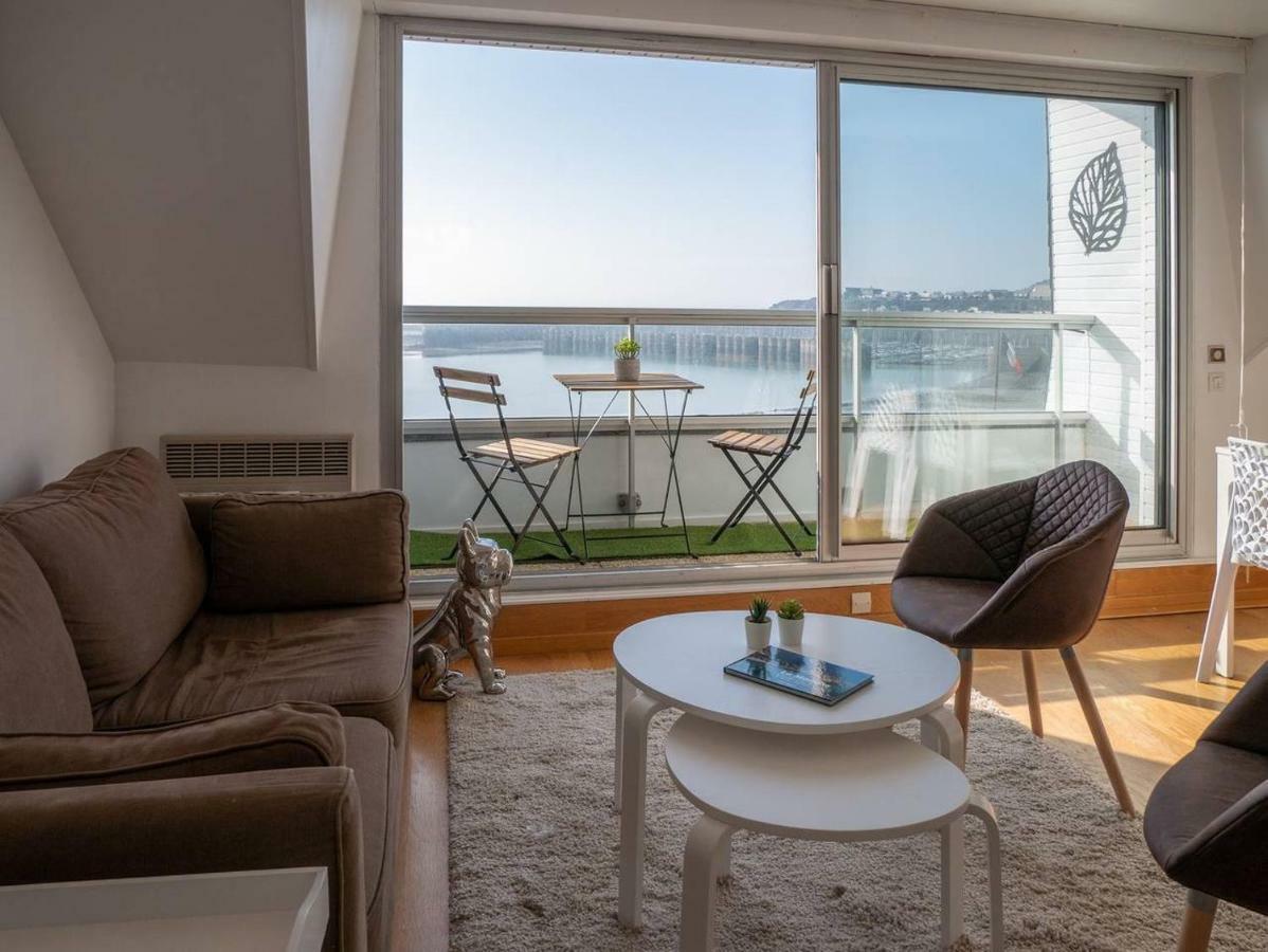 Un Balcon Sur La Mer, Acces Direct A La Plage Гранвиль Экстерьер фото